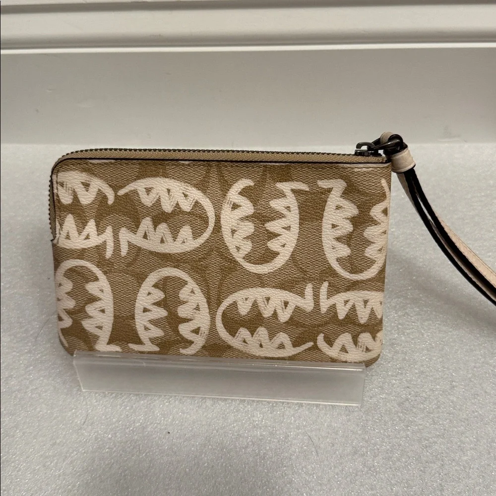 Coach Guang Yu x Rexy corner zip wristlet wallet 2020